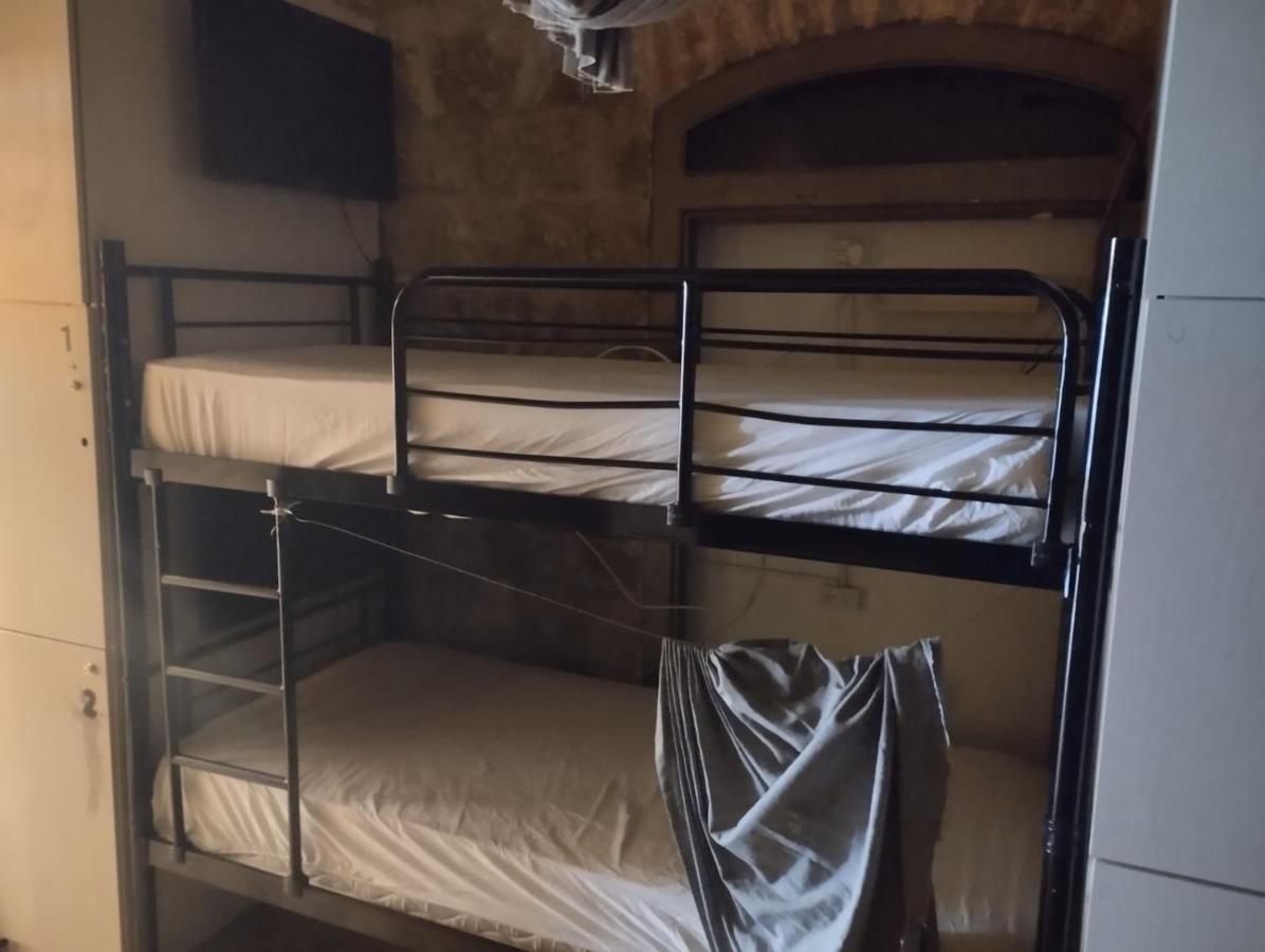 Capsules & Dormitory Bh Jeruzalem Buitenkant foto
